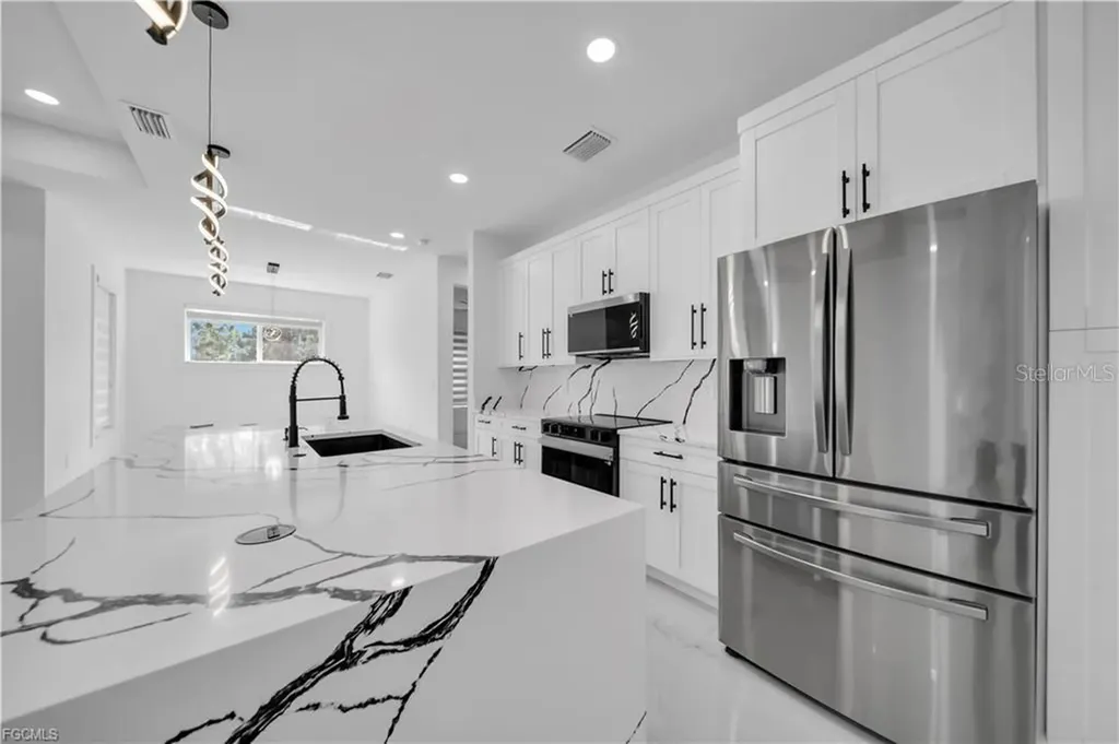 7799 15th Place Labelle FL 33935