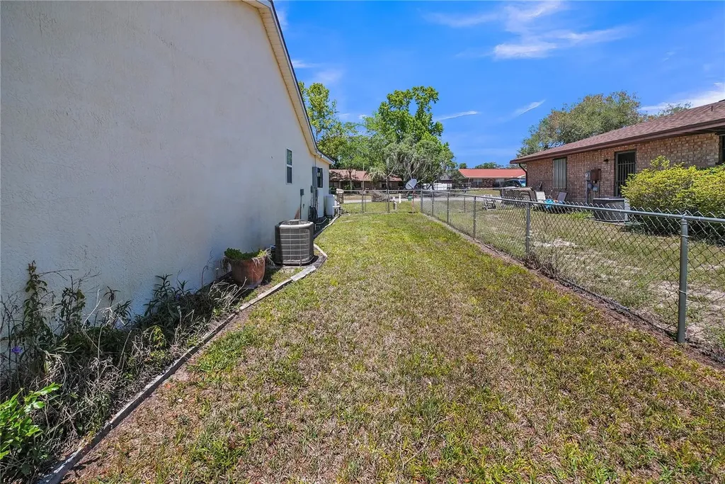 3624 Trout Avenue Fruitland Park FL 34731