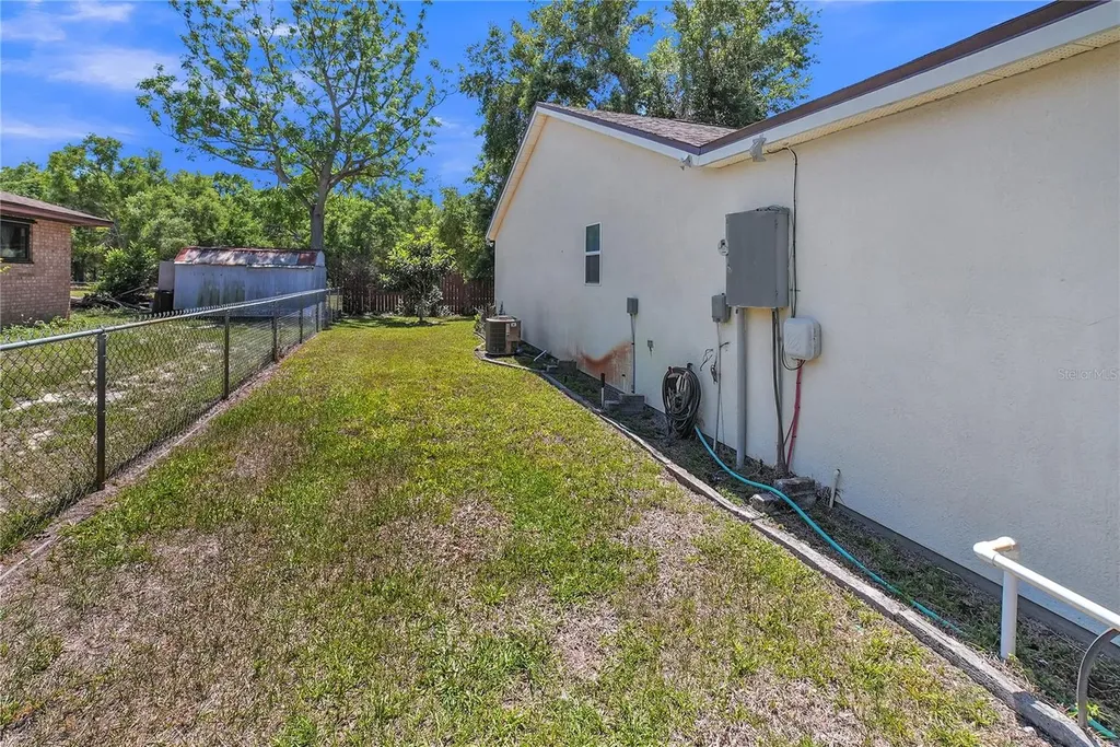 3624 Trout Avenue Fruitland Park FL 34731