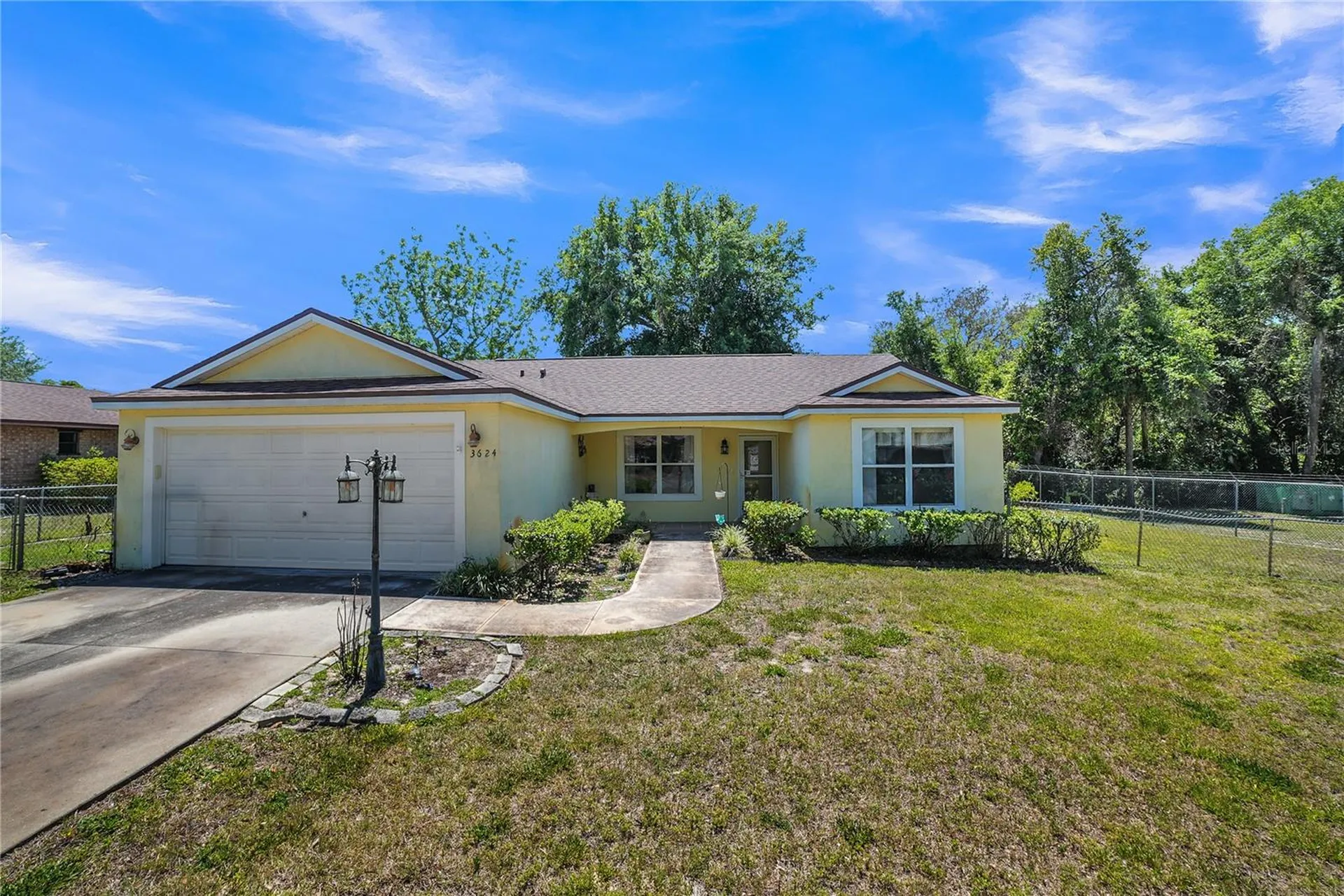 3624 Trout Avenue Fruitland Park FL 34731