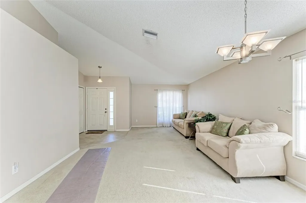 4642 Runabout Way Bradenton FL 34203