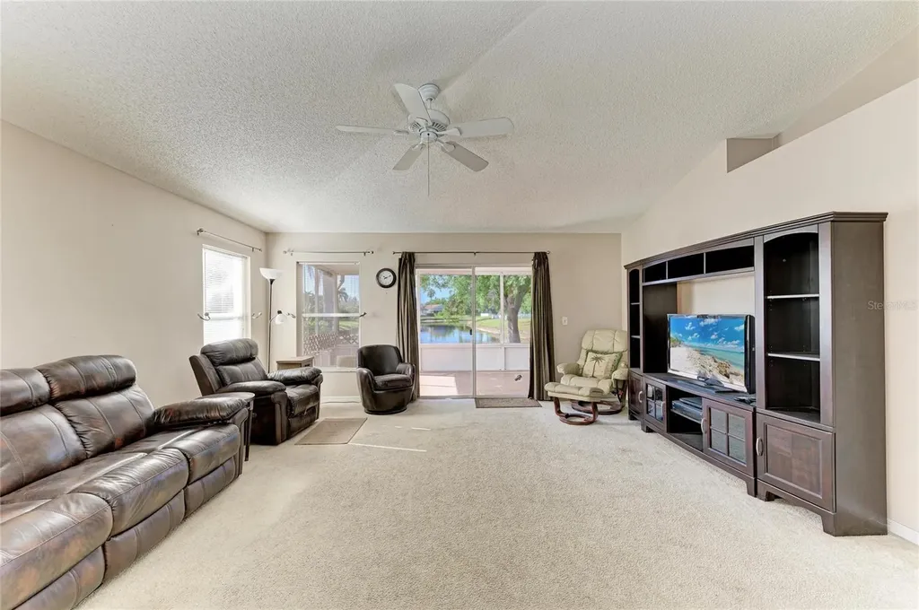 4642 Runabout Way Bradenton FL 34203