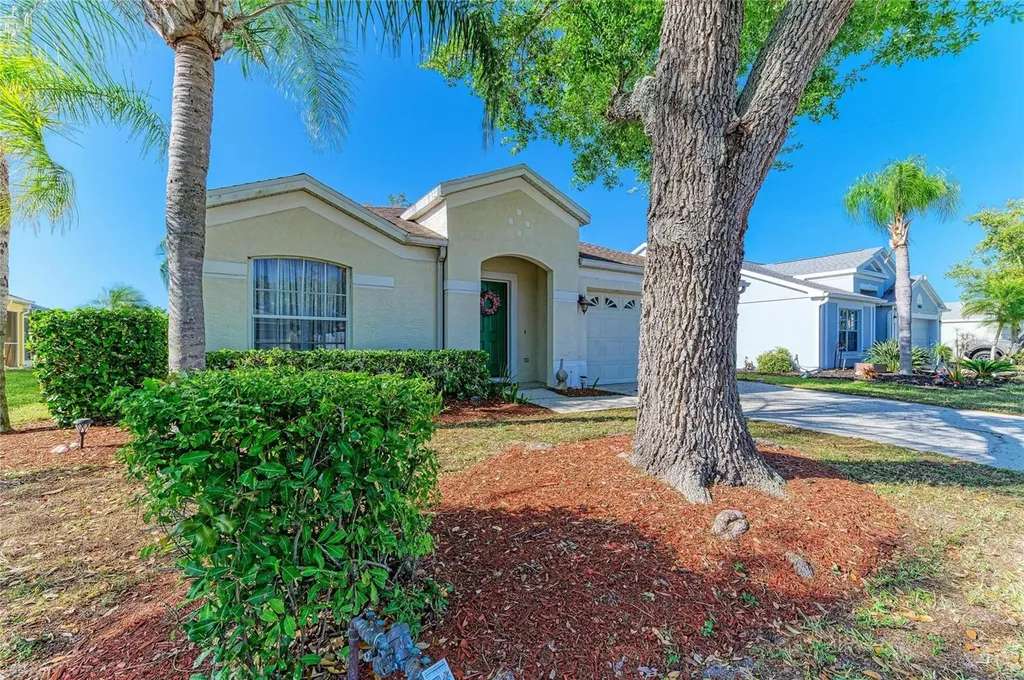 4642 Runabout Way Bradenton FL 34203