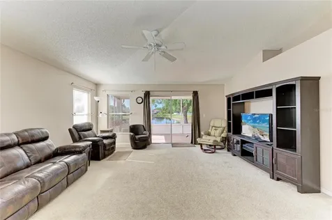 4642 Runabout Way Bradenton FL 34203