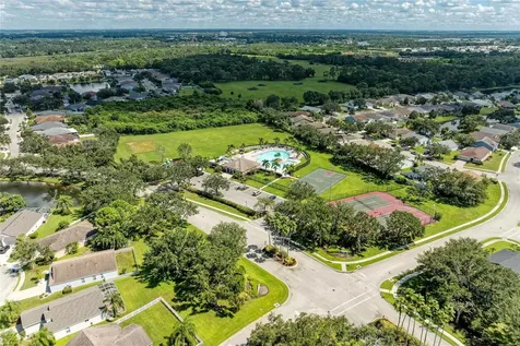 4642 Runabout Way Bradenton FL 34203