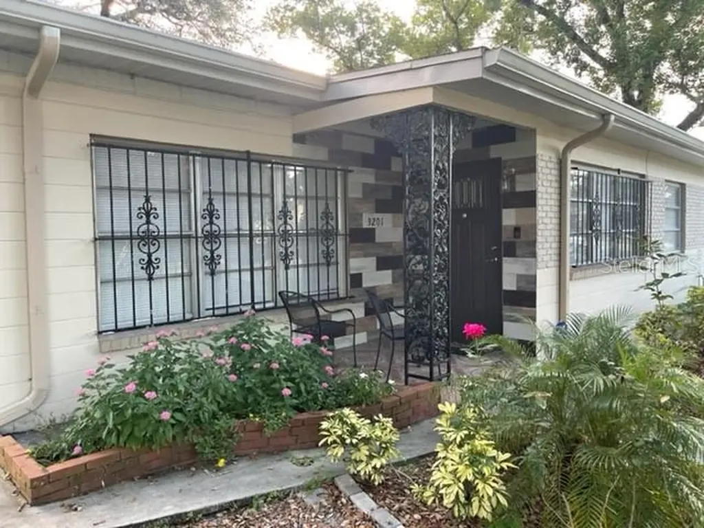 3201 River Grove Drive Tampa FL 33610