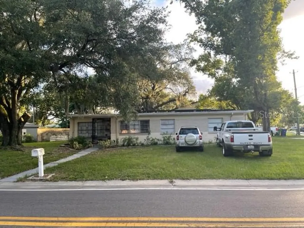 3201 River Grove Drive Tampa FL 33610