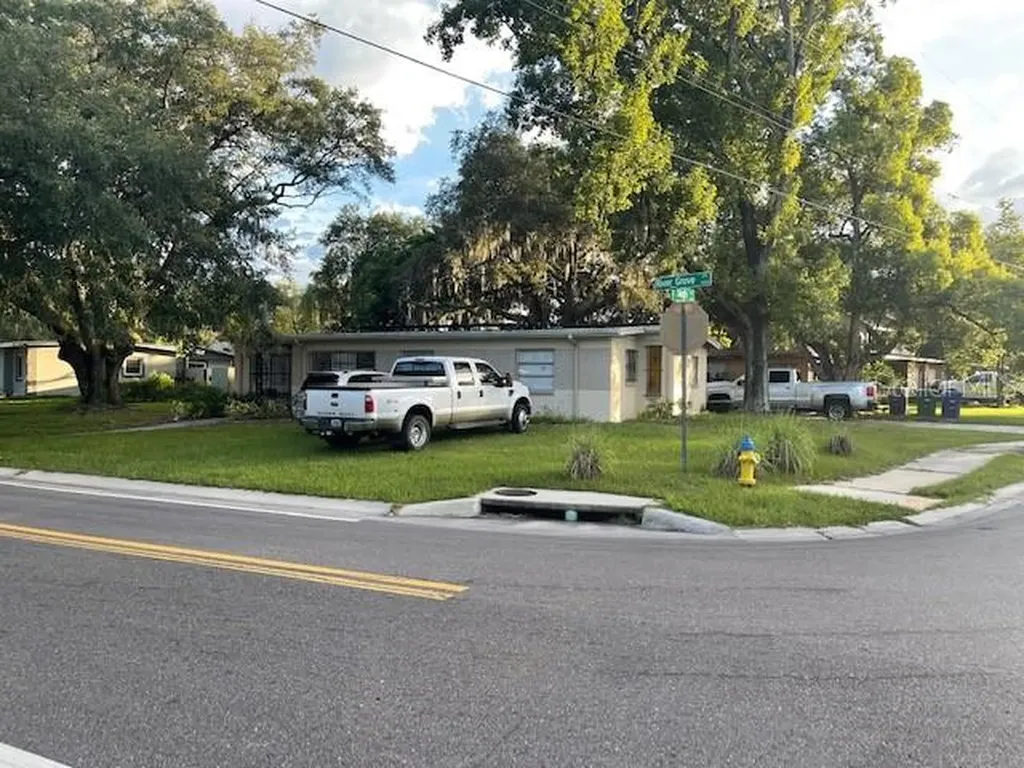 3201 River Grove Drive Tampa FL 33610