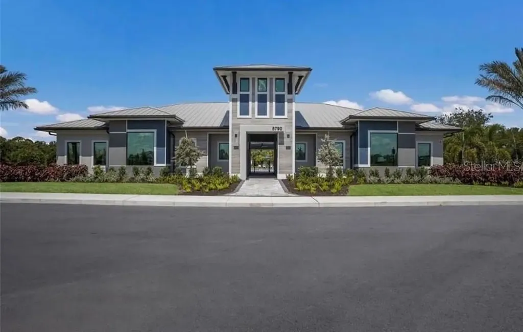 6111 Bluestar Court Bradenton FL 34211