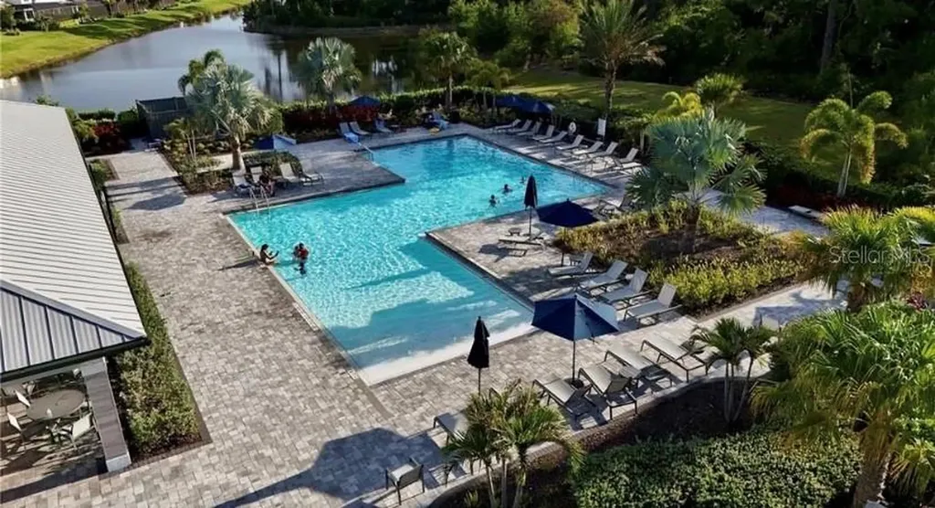 6111 Bluestar Court Bradenton FL 34211