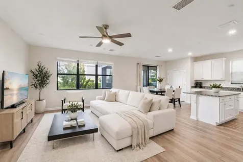 6111 Bluestar Court Bradenton FL 34211