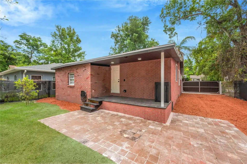 3206 E 24th Avenue Tampa FL 33605