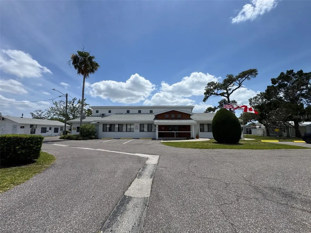 605 Michigan Boulevard Dunedin FL 34698