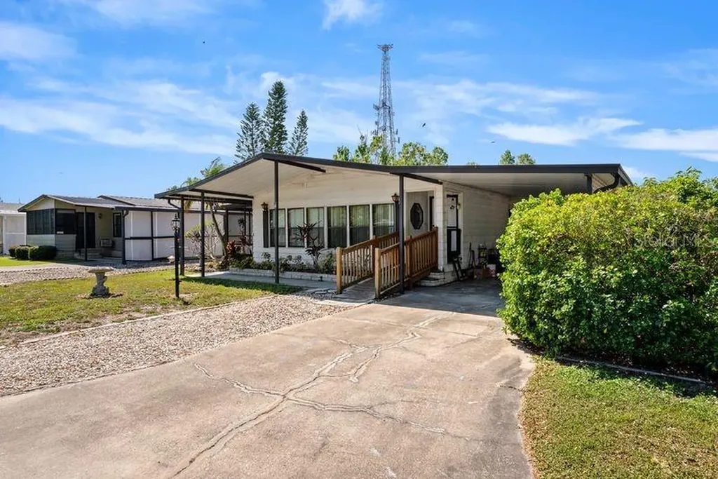 9122 Sheldon West Drive Tampa FL 33626