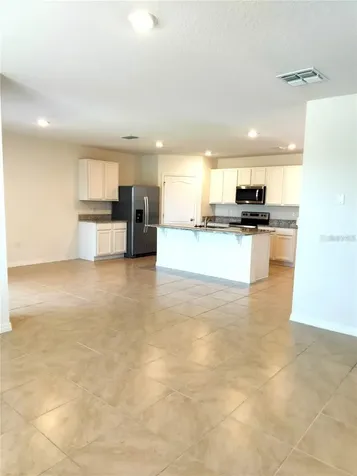 405 Noble Avenue Davenport FL 33837