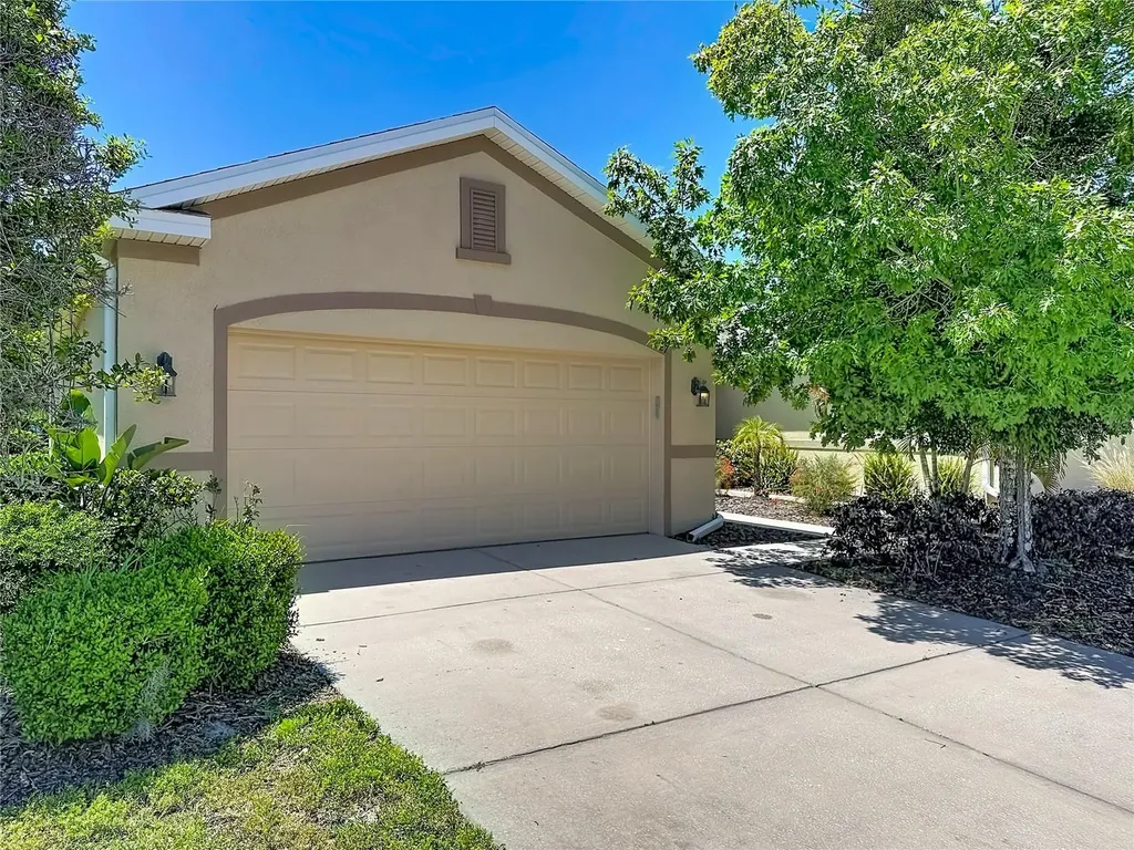 1027 Orca Court Holiday FL 34691