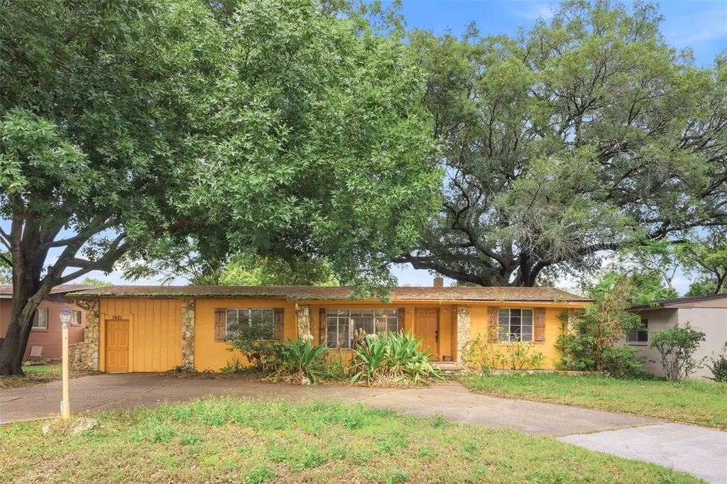 1421 Fairview Street Orlando FL 32804