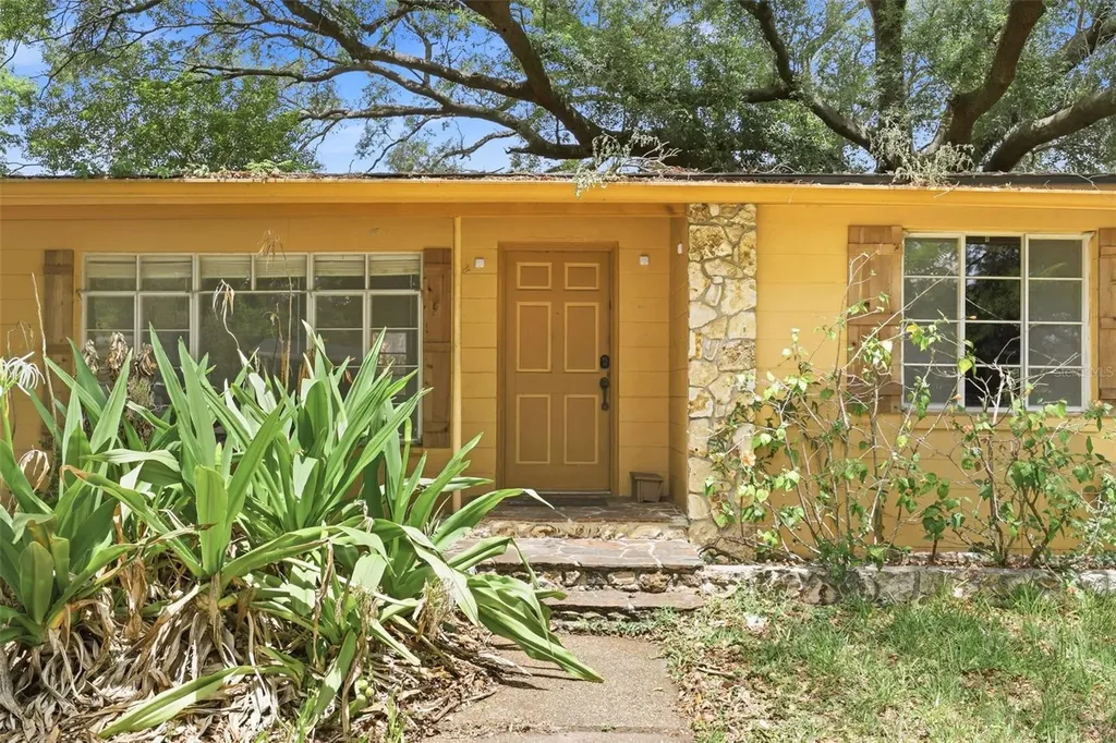 1421 Fairview Street Orlando FL 32804