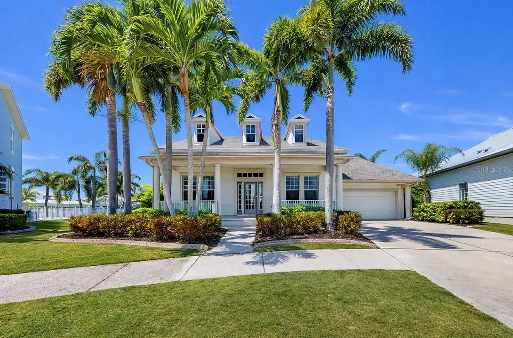 5704 Sea Trout Place Apollo Beach FL 33572