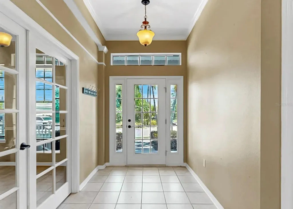 5704 Sea Trout Place Apollo Beach FL 33572