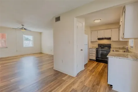 7011 Place De La Paix South Pasadena FL 33707