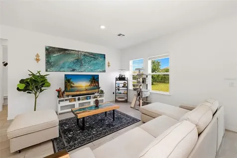 2162 Derwent Drive Davenport FL 33896