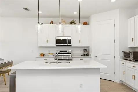 2162 Derwent Drive Davenport FL 33896