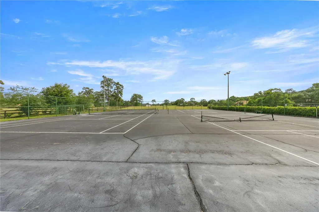 5927 NE 62nd Court Road Silver Springs FL 34488