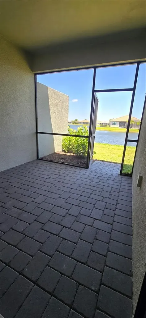 5307 Crystal Harbor Cove Bradenton FL 34211
