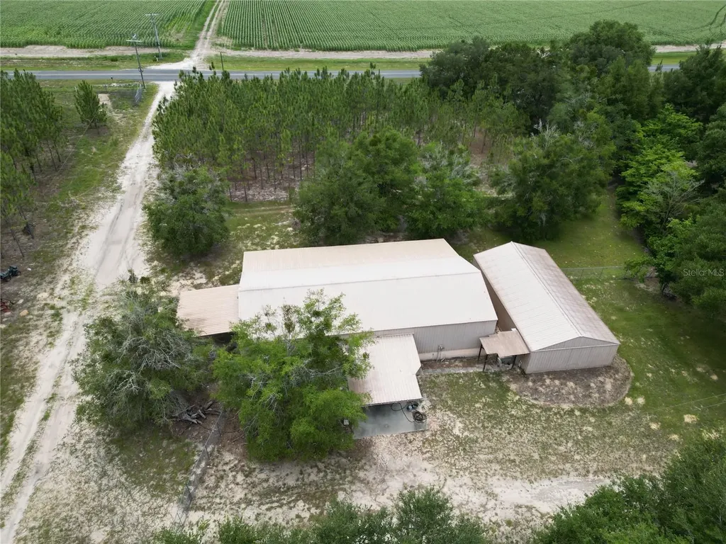 272 NE County Road 337 Trenton FL 32693