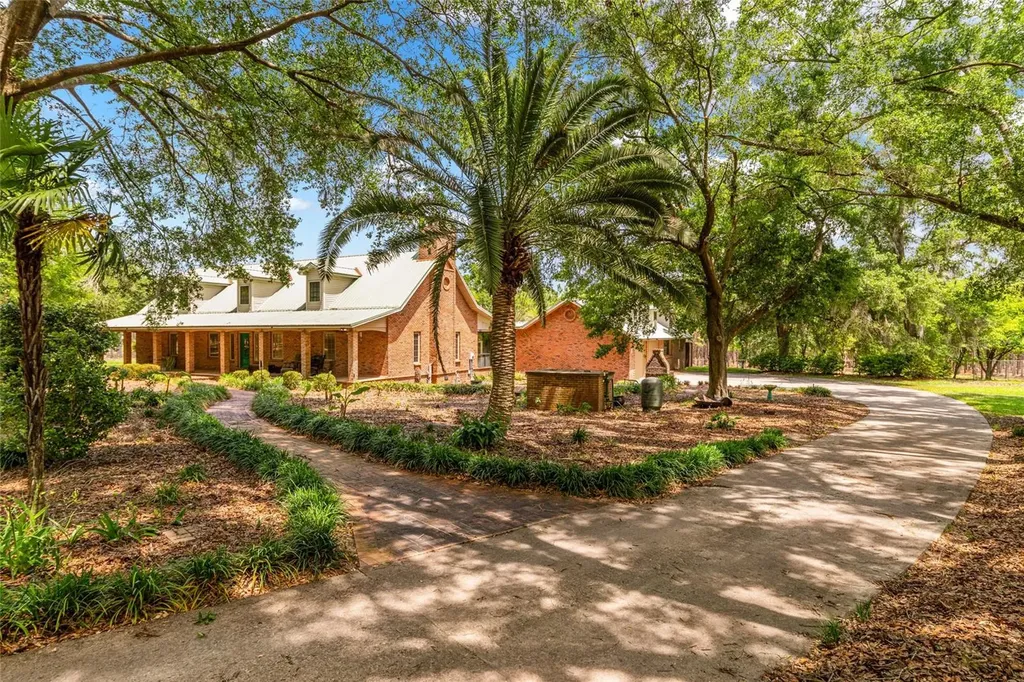 272 NE County Road 337 Trenton FL 32693