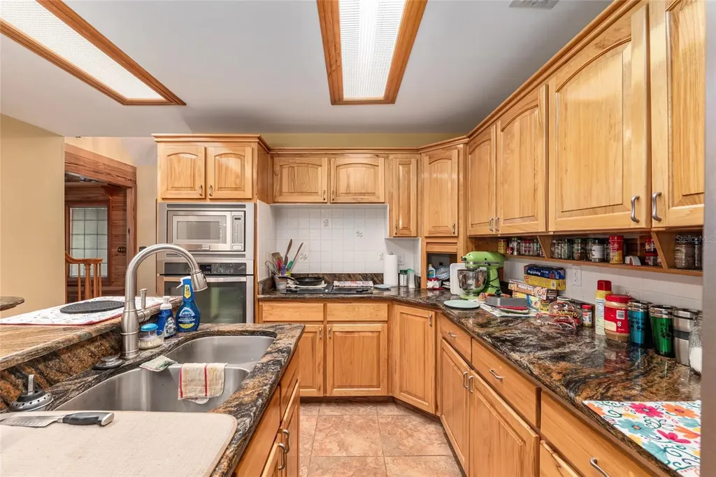 272 NE County Road 337 Trenton FL 32693