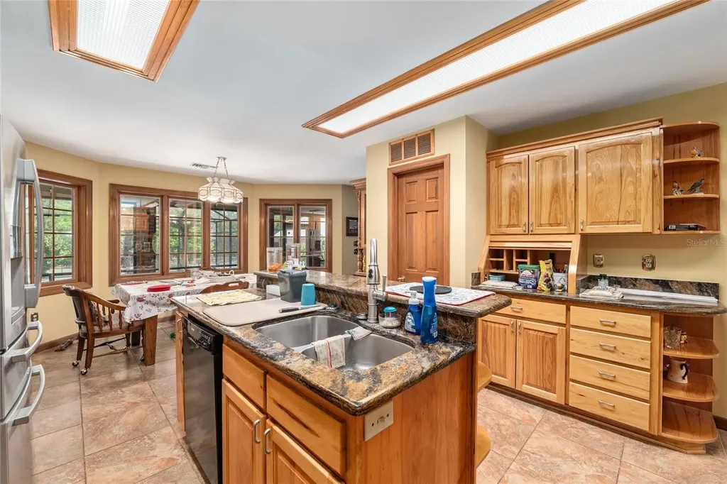 272 NE County Road 337 Trenton FL 32693