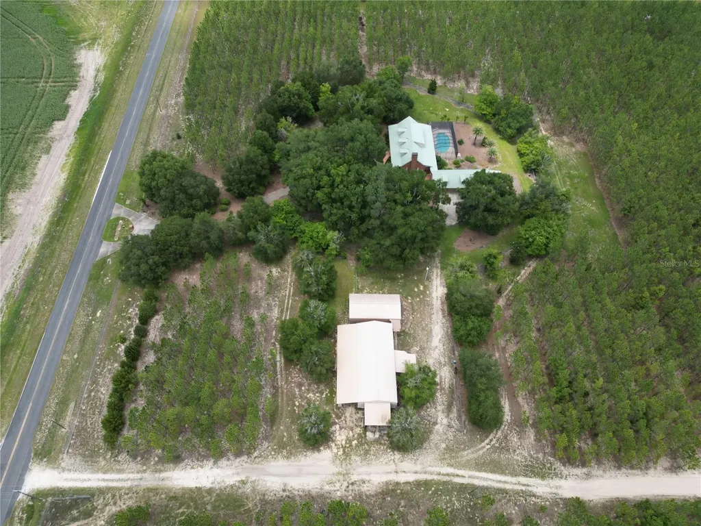 272 NE County Road 337 Trenton FL 32693