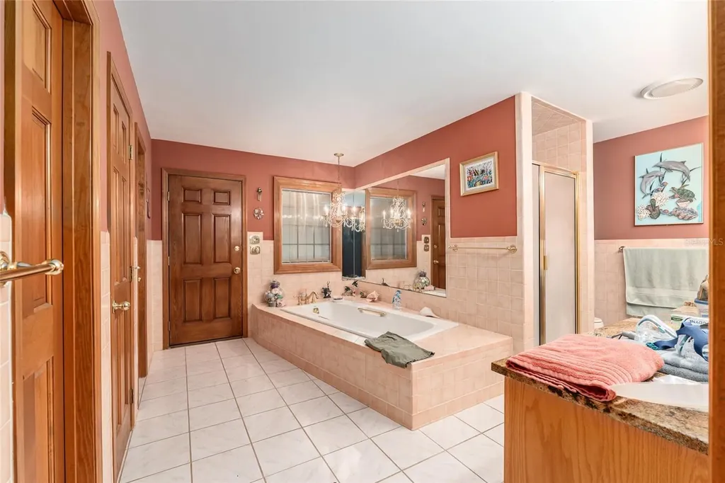 272 NE County Road 337 Trenton FL 32693