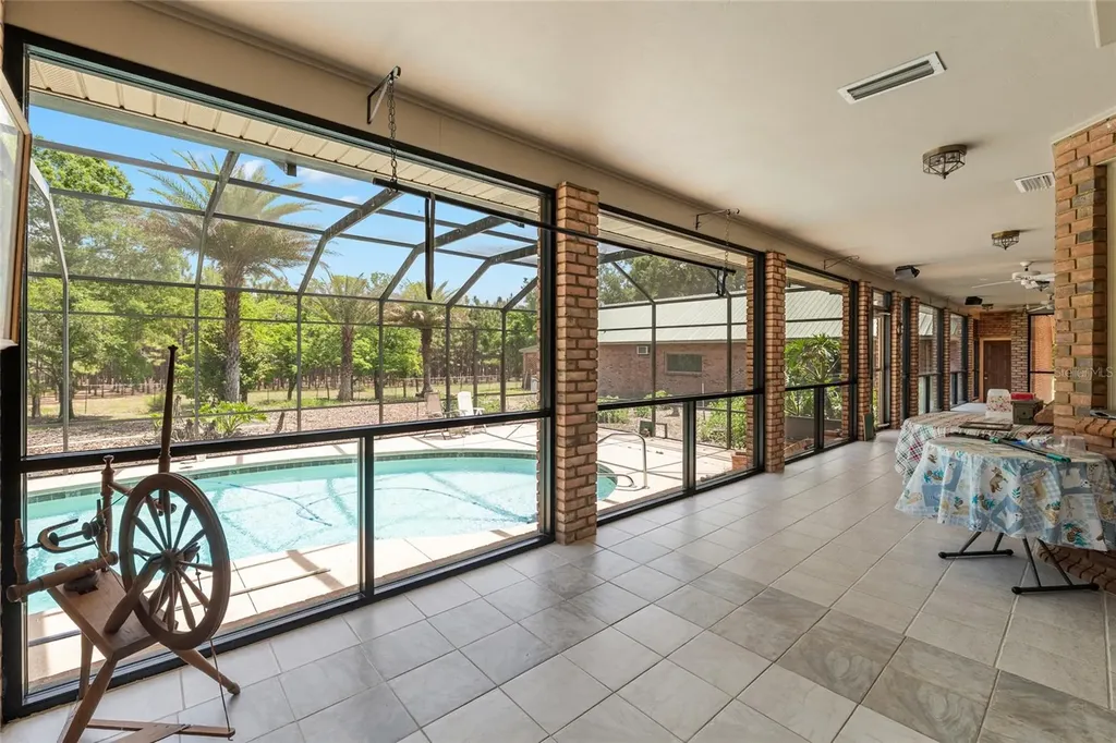 272 NE County Road 337 Trenton FL 32693