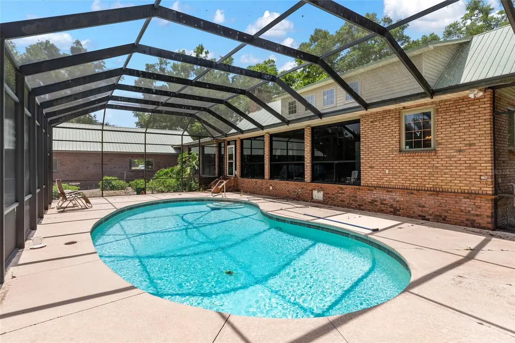 272 NE County Road 337 Trenton FL 32693