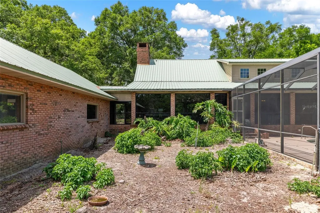 272 NE County Road 337 Trenton FL 32693