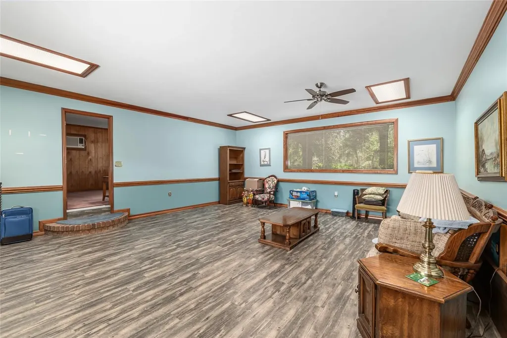 272 NE County Road 337 Trenton FL 32693