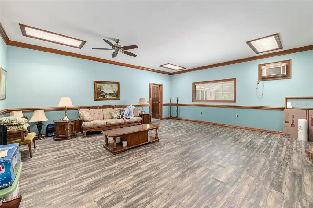 272 NE County Road 337 Trenton FL 32693