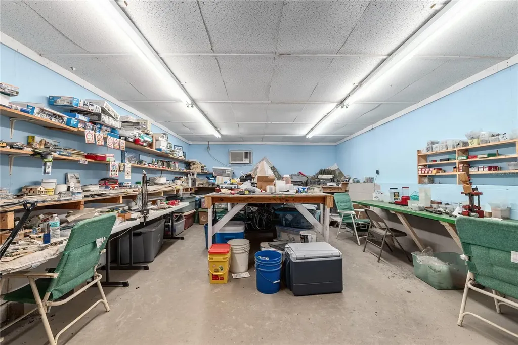 272 NE County Road 337 Trenton FL 32693