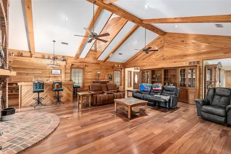 272 NE County Road 337 Trenton FL 32693