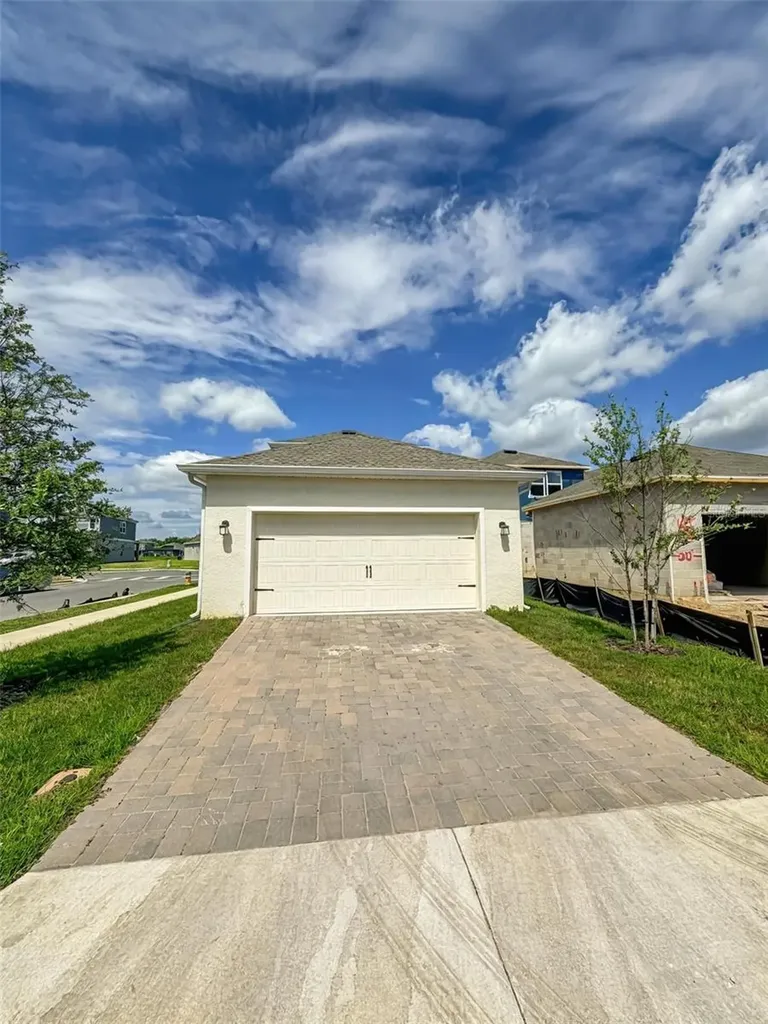 828 Aubey Lane Debary FL 32713