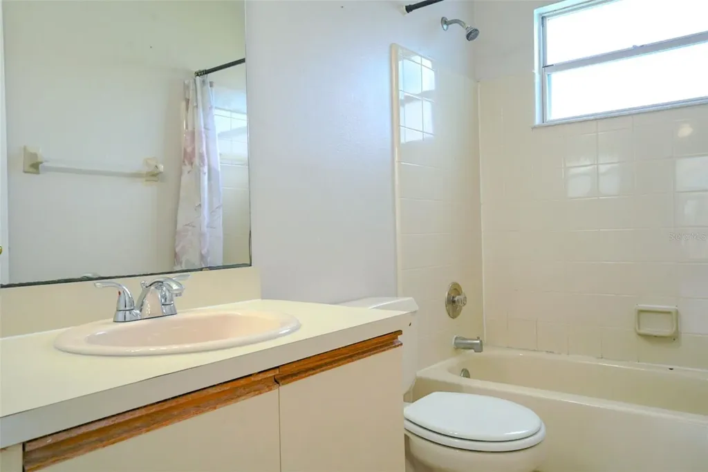 2747 N Poinciana Boulevard Kissimmee FL 34746