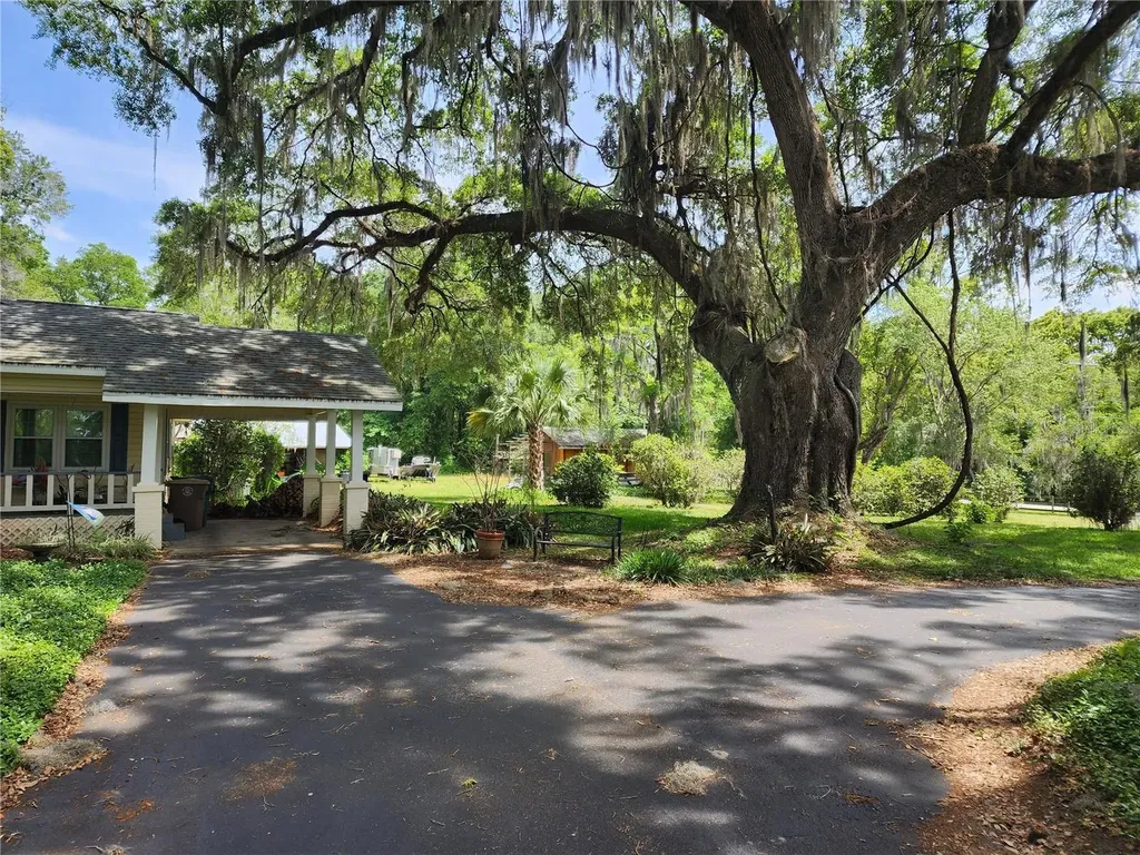 1427 NE 10th Street Ocala FL 34470