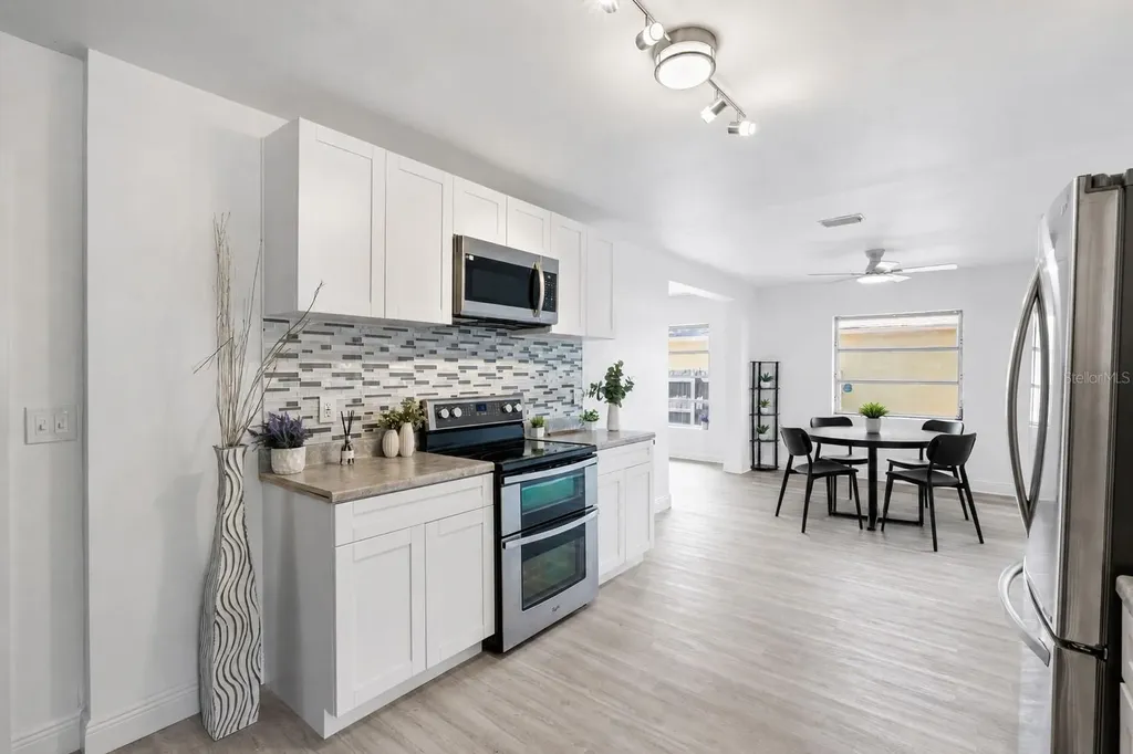 8510 N Seminole Avenue Tampa FL 33604