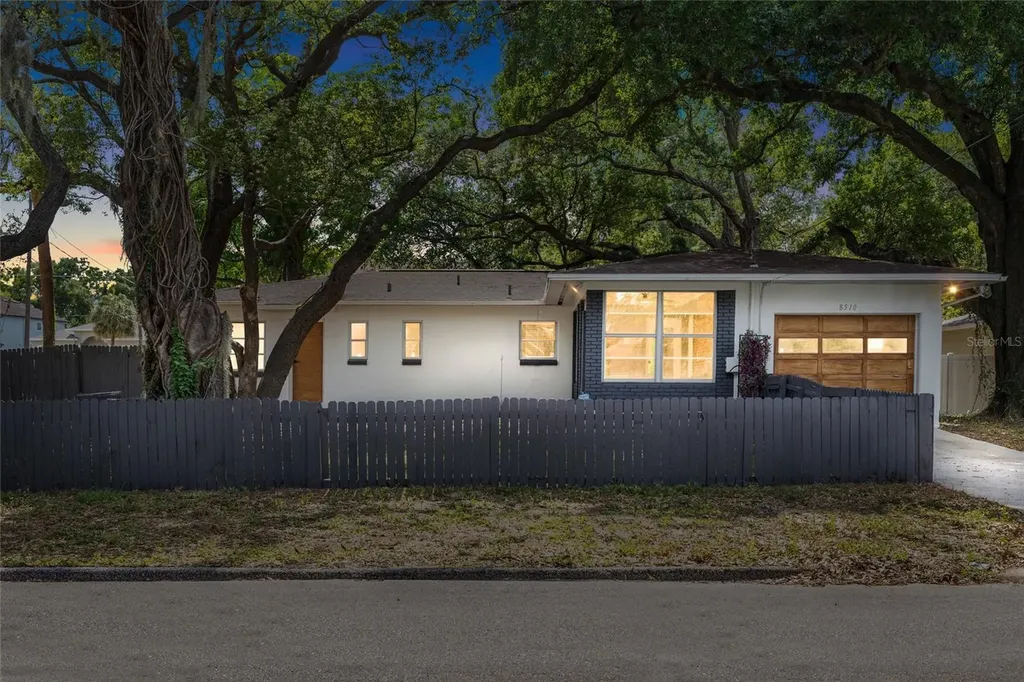 8510 N Seminole Avenue Tampa FL 33604