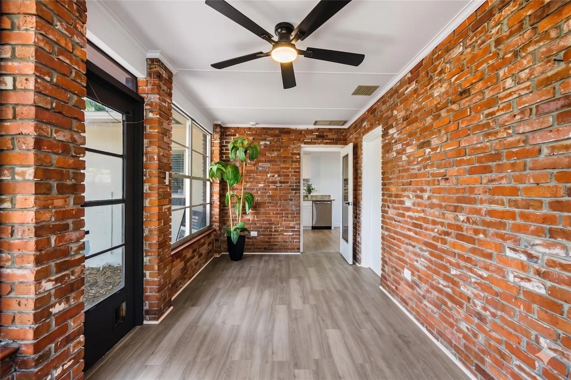 8510 N Seminole Avenue Tampa FL 33604