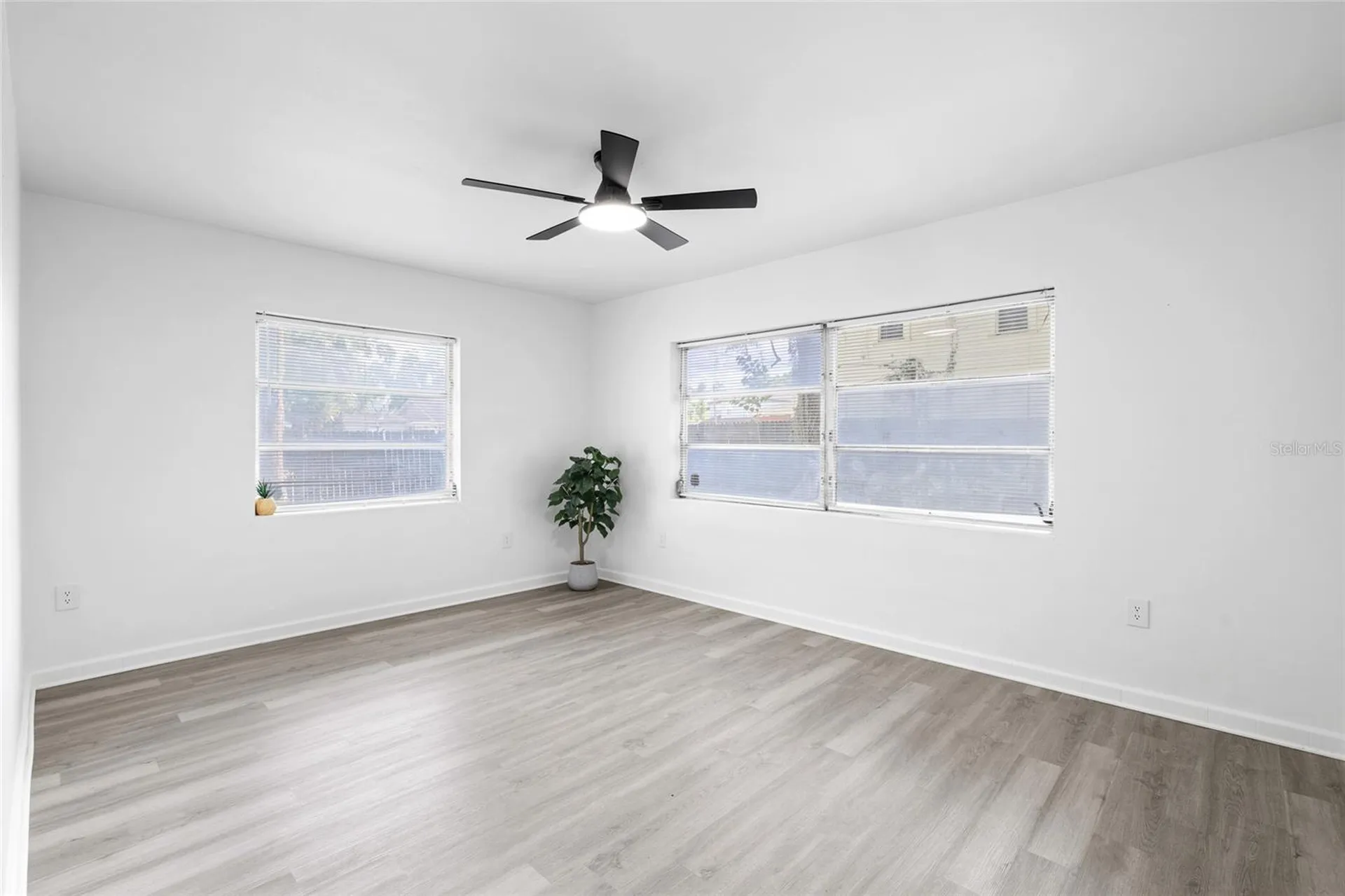 8510 N Seminole Avenue Tampa FL 33604
