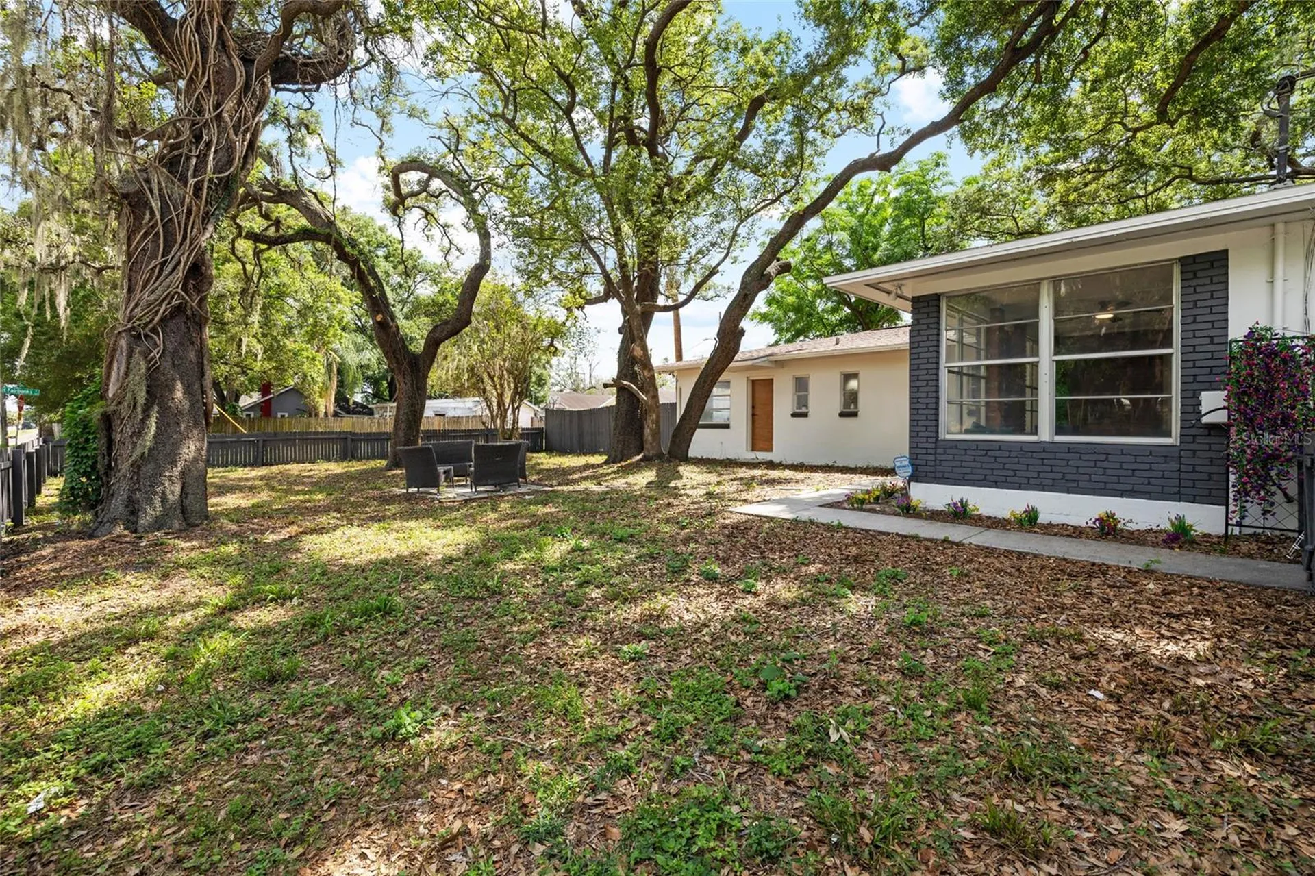 8510 N Seminole Avenue Tampa FL 33604